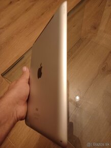 Predám krásny Apple iPad 4th Gen je na WIFI aj na SIM - 6