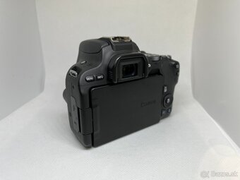 Canon 200D - shutter count 10863 - 6