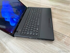 15.6"/Lenovo Notebook/i3-3110/8GB RAM/256GB SSD/ 2x Grafika - 6