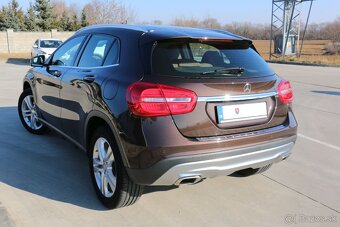 Mercedes-Benz GLA 200 d A/T - 6