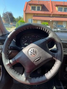 Volkswagen GOLF 4 - 6