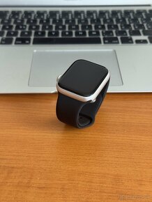 Apple Watch 8 45mm Silver GPS - 6