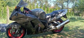 Honda CBR 1100 xx - 6