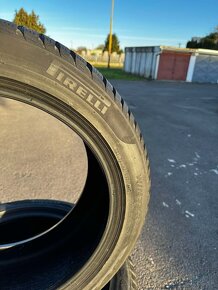 Pirelli Winter 245/45 R18 - 6