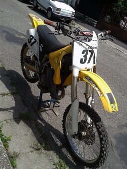 Suzuki RM 125 - 6