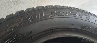 5x114,3 r16 zimne pneumatiky 205/60 r16 Falken 8mm - 6