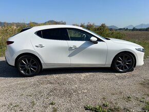 Mazda 3 2.0 Skyactiv Benzín + HEV - 6