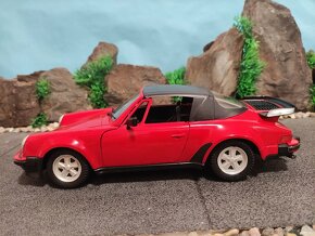 Prodám model 1:18 Porsche 911 Cabrio - 6