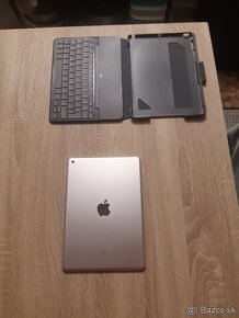 9.7" iPad 5 / 32GB Gold TOP stav+bluetooth klávesnica - 6