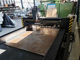 Portálová CNC frézka – 800-9000 rpm / 5,5kW - 6