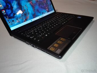 Lenovo. Intel i5. 15,6“ LED. SSD 256 GB+1 TB. RAM 16 GB. - 6