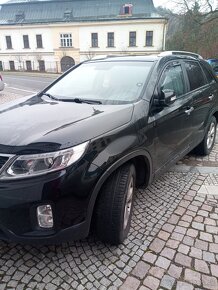 Predám Kia Sorento 2.4 GDI  SUV - 6