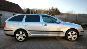 Škoda Octavia Combi 2.0 TDI DSG - 6