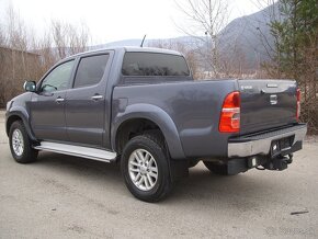 TOYOTA HILUX DOUBLECAB 2,5 D-4D 106KW 4x4 Uzavierka . - 6