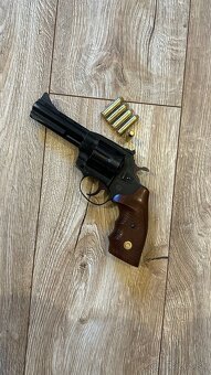 Revolver Brno Arms ZHR 841 - 6