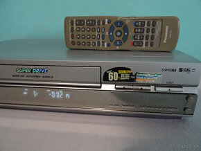 SUPER S-VHS- Panasonic HV-HS880, 3D, HIFI stereo, 6 hlav - 6