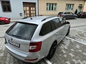 Škoda Octavia Combi 2.0 TDI Elegance/Style DSG - 6