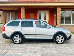 SKODA OCTAVIA SCOUT 2.0 TDI 4X4 - 6