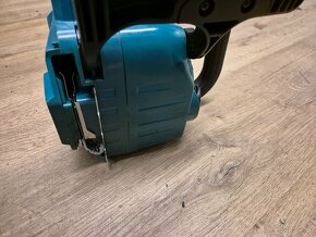 Makita DUC406 36V aku píla - 6