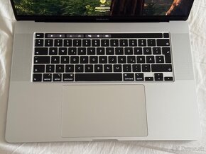 Macbook Pro 2019 16" 2,4GHz 64GB RAM 8GB 5600M 512GB SSD - 6