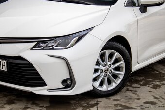 Toyota Corolla sedan 1.5 Dynamic Force Comfort 2022 - 6