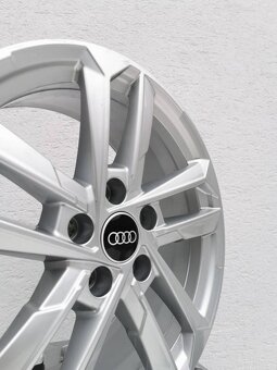 Audi A3 originál alu disky 6,5J 5x112 R17 ET43 - 6