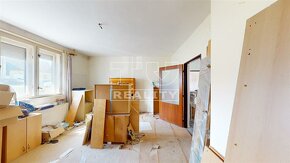 NA PREDAJ DVOJPOSCHODOVÝ DOM 258m2, NA POZEMKU 221m2,... - 6