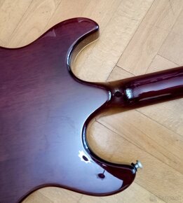 SQUIER ESPRIT by FENDER - 6