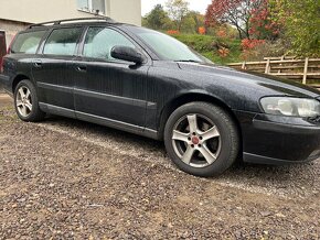 V70 2.4d 96kw 5st.manuál 2002 - 6