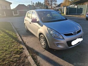 Predam hyundai i20 1.2 benzín kW 57 r.v 2012 - 6