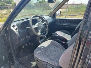 Rozpredam nissan terrano 2.7 - 6