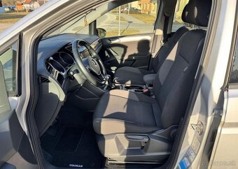 Volkswagen Touran 2,0 TDI DSG nafta automat 110 kw - 6