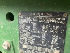 John Deere 6215R - 6