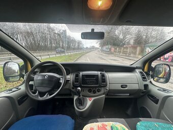 Renault Trafic Bus - 6