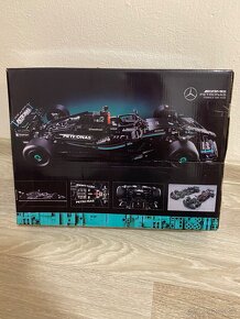 Stavebnica Technic 42171 Mercedes-AMG F1 - 6