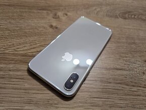 Iphone x 256gb v top stave bol pouzivany iba zalozny bateria - 6