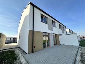 5 izbový rodinný dom 130 m2, pozemok 324 m2, Galanta - 6