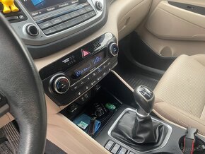 Hyundai Tucson 1.6 gdi - 6