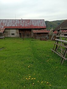 Lučatín - predaj rodinného domu s veľkou záhradou - 6