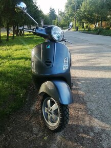 Piaggio Vespa GT 125 - 6