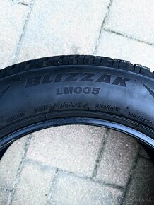 ZIMNÉ PNEUMATIKY BRIDGESTONE BLIZZAK 215/60 R17 100V - 6