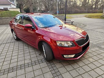 Škoda Octavia 1.6 TDI M5 Elegance Navi Ťažné R16 Orig. KM - 6