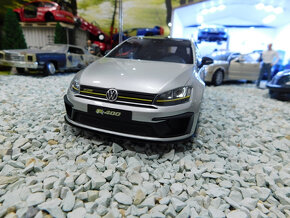 model auta VW Golf 7 R400 strieborný Otto mobile 1:18 - 6