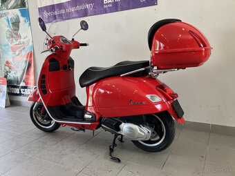 Piaggio Vespa GTS Super 125 - 6