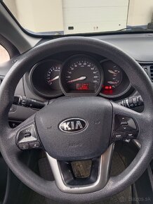 Kia Rio - 6