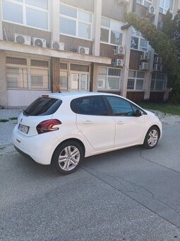 Peugeot 208 rocnik 2018 vo vysokej výbave - 6