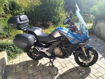 CF moto 650 MT - 6