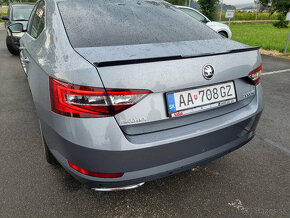 SKODA SUPERB MK3 spoiler kridlo lipko na kufor - 6