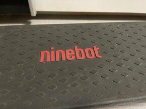 Predám Ninebot KickScooter E25E - 6