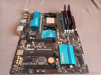 ASROCK 990FX Extreme6 - 6